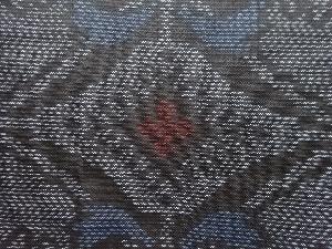 アンティーク　花更紗模様織出し本場泥大島紬着物